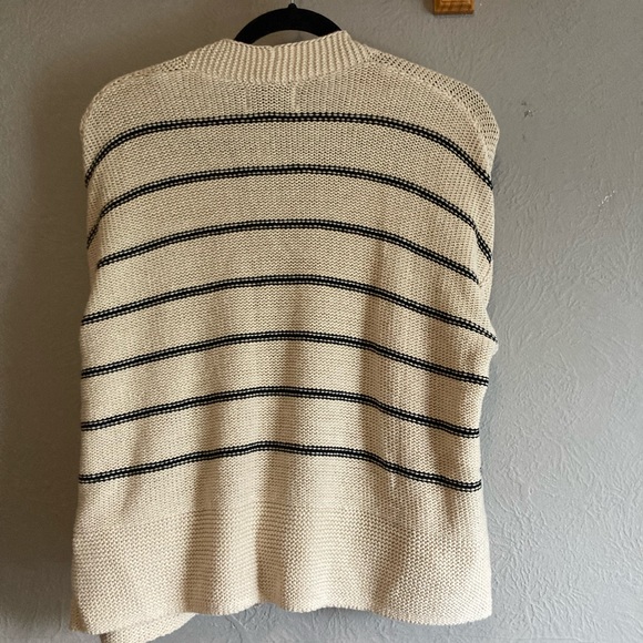 Old navy striped cardigan - Picture 3 of 5